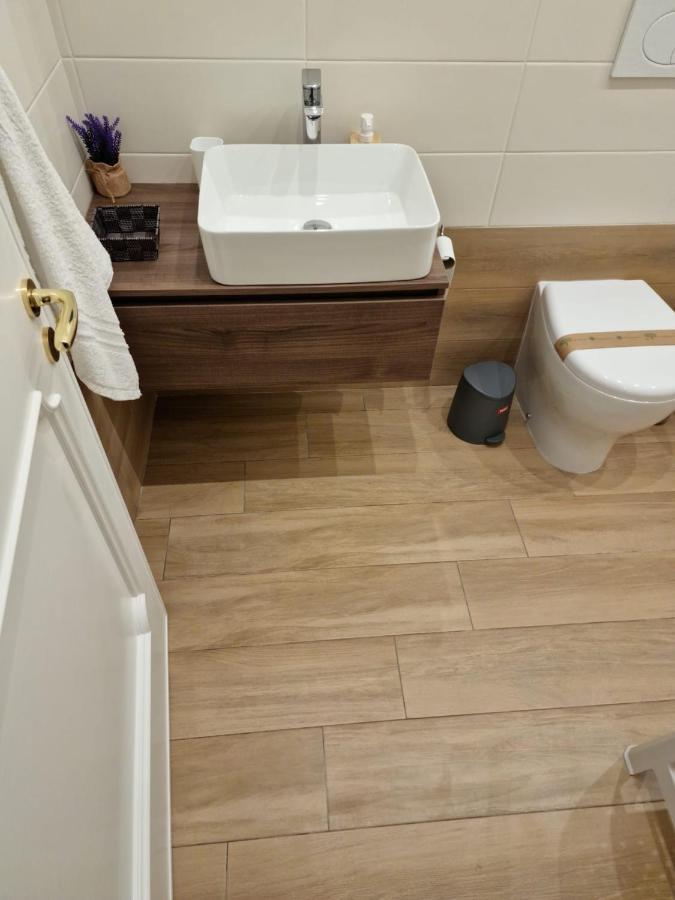 B&B Tre Sorelle Surbo Exteriör bild